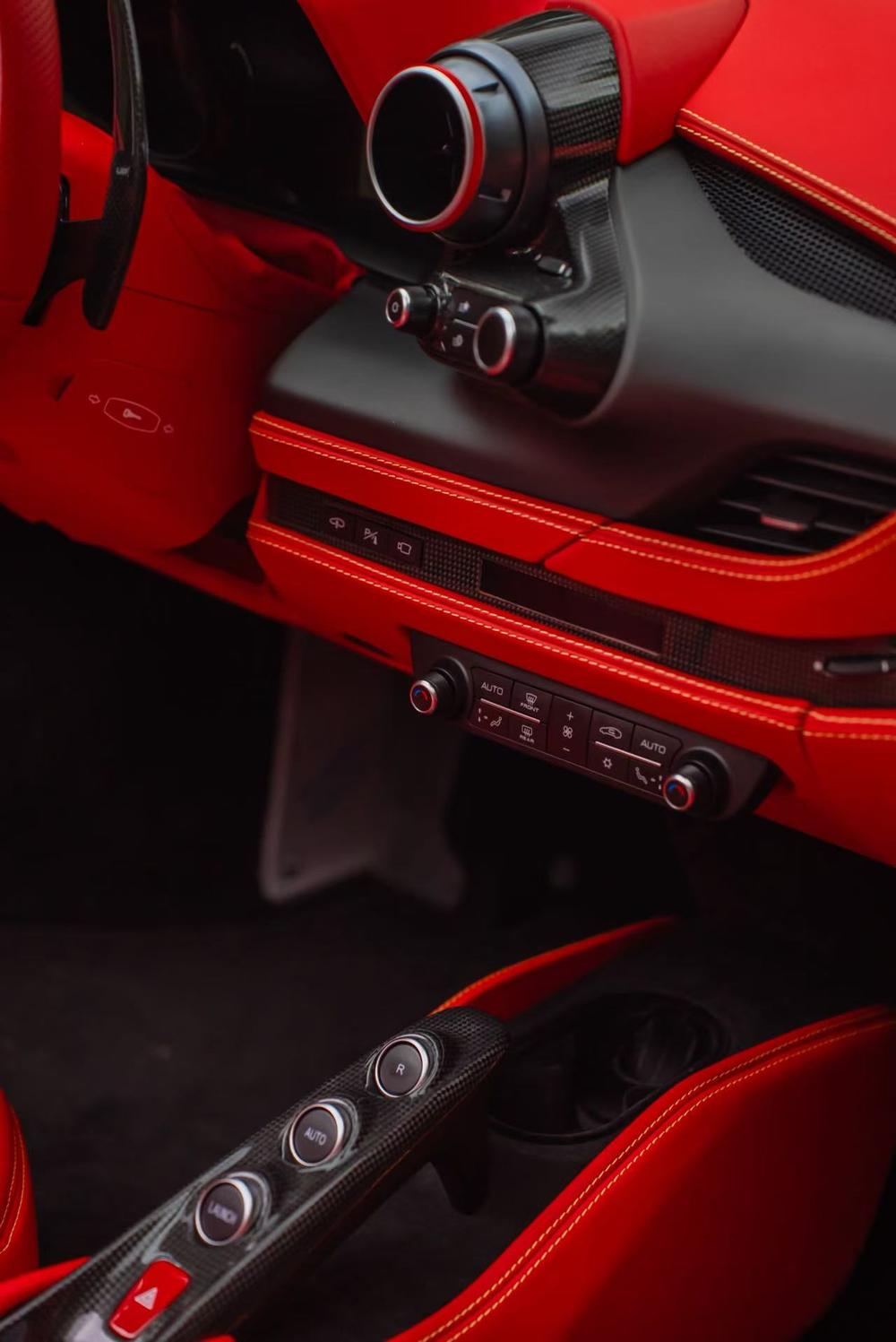 Ferrari Ferrari F8