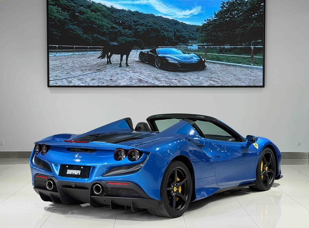 Ferrari Ferrari F8