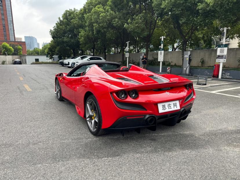 Ferrari Ferrari F8