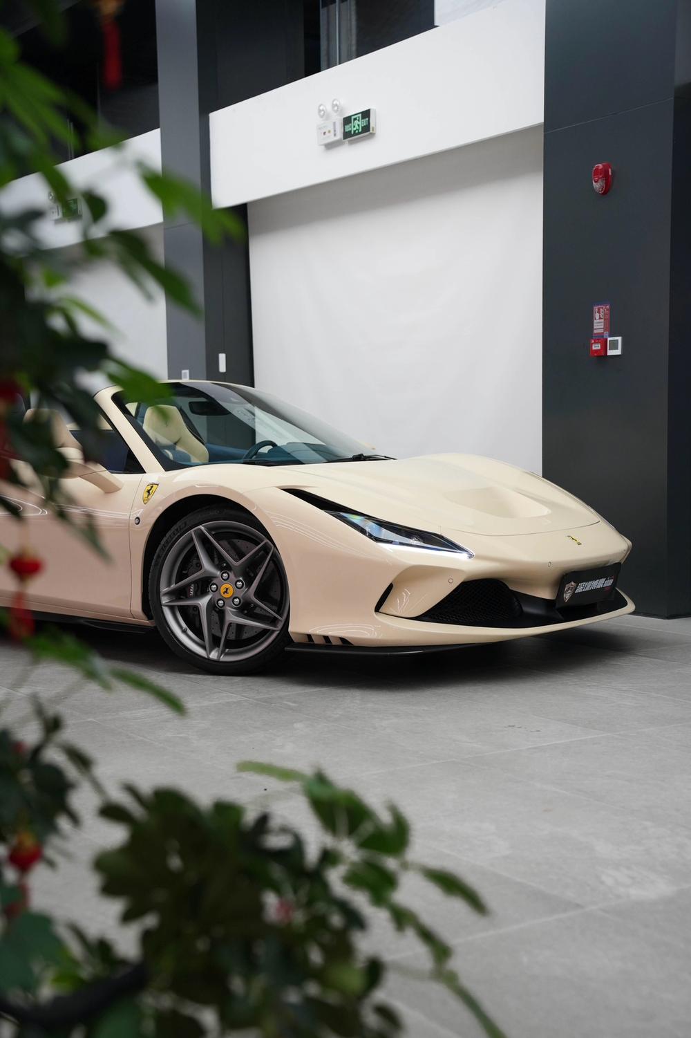 Ferrari Ferrari F8
