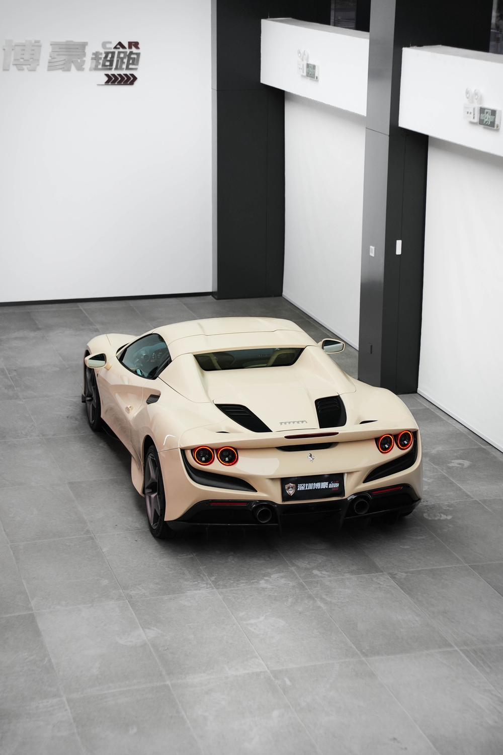 Ferrari Ferrari F8
