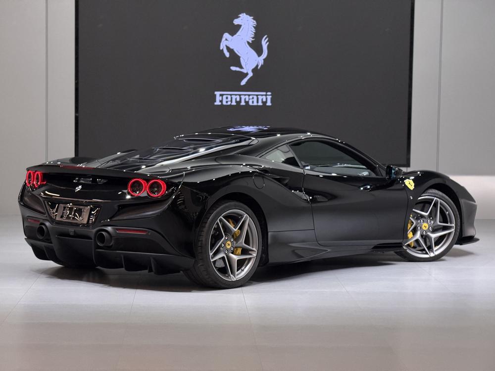 Ferrari Ferrari F8