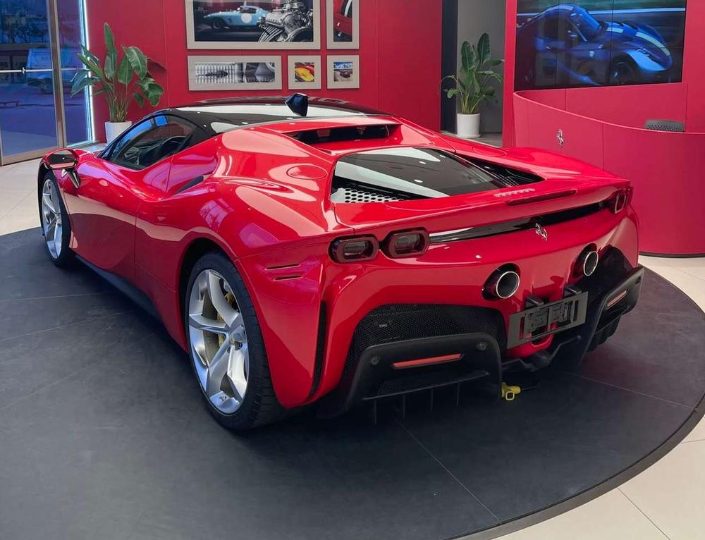 Ferrari Ferrari SF90