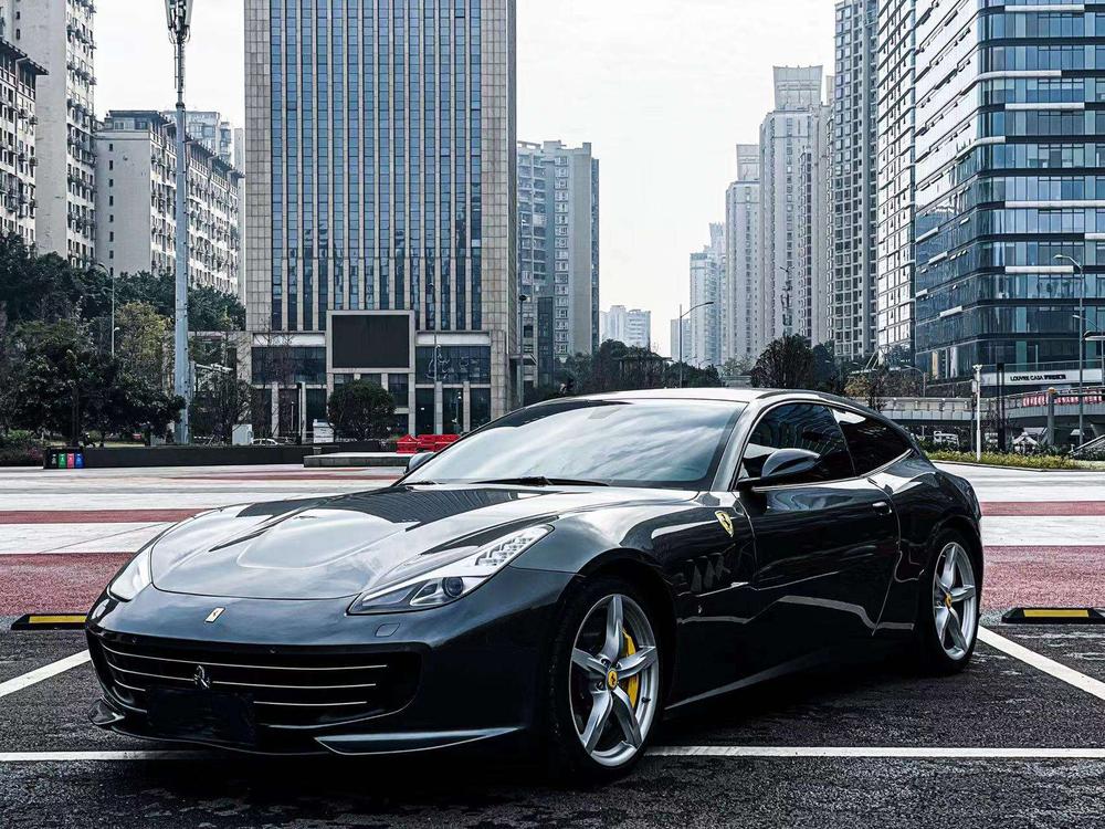 Ferrari GTC4Lusso