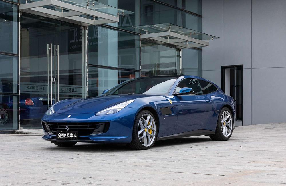 Ferrari GTC4Lusso