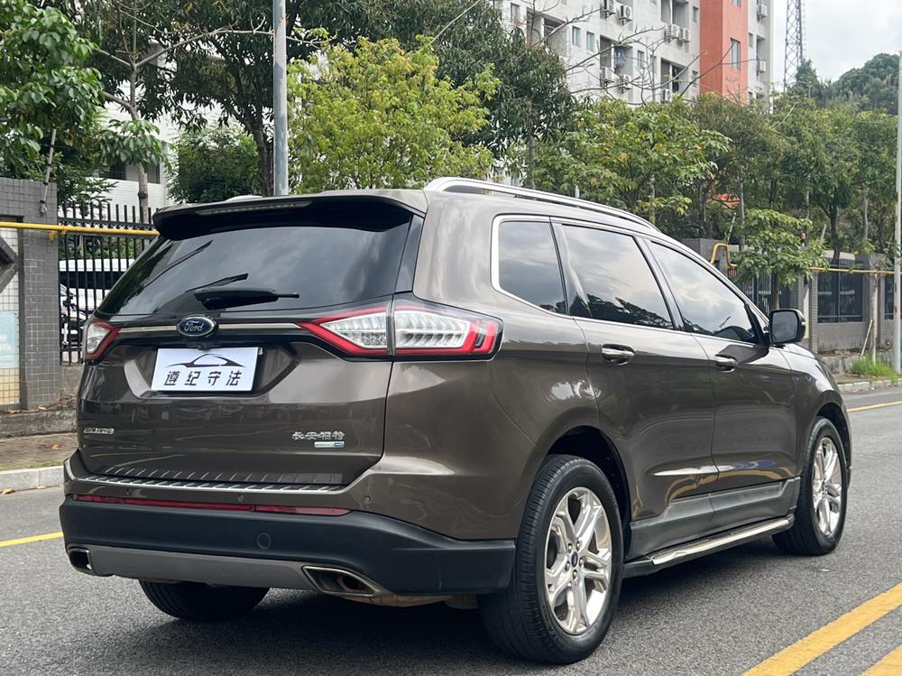 Ford Edge
