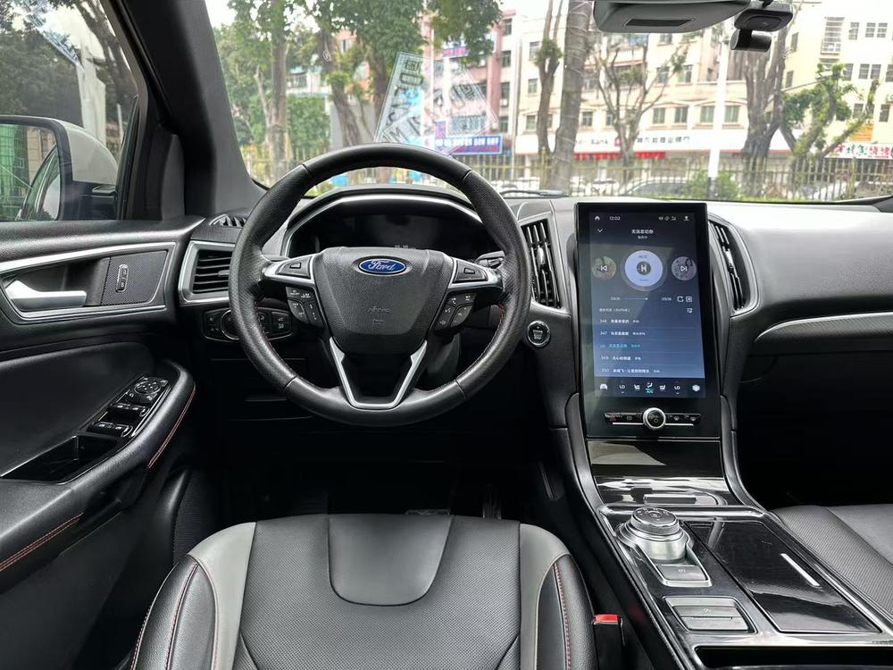 Ford Edge