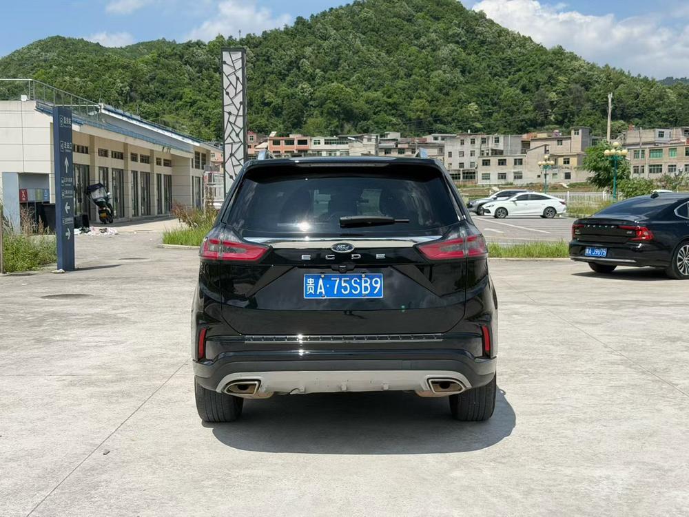 Ford Edge