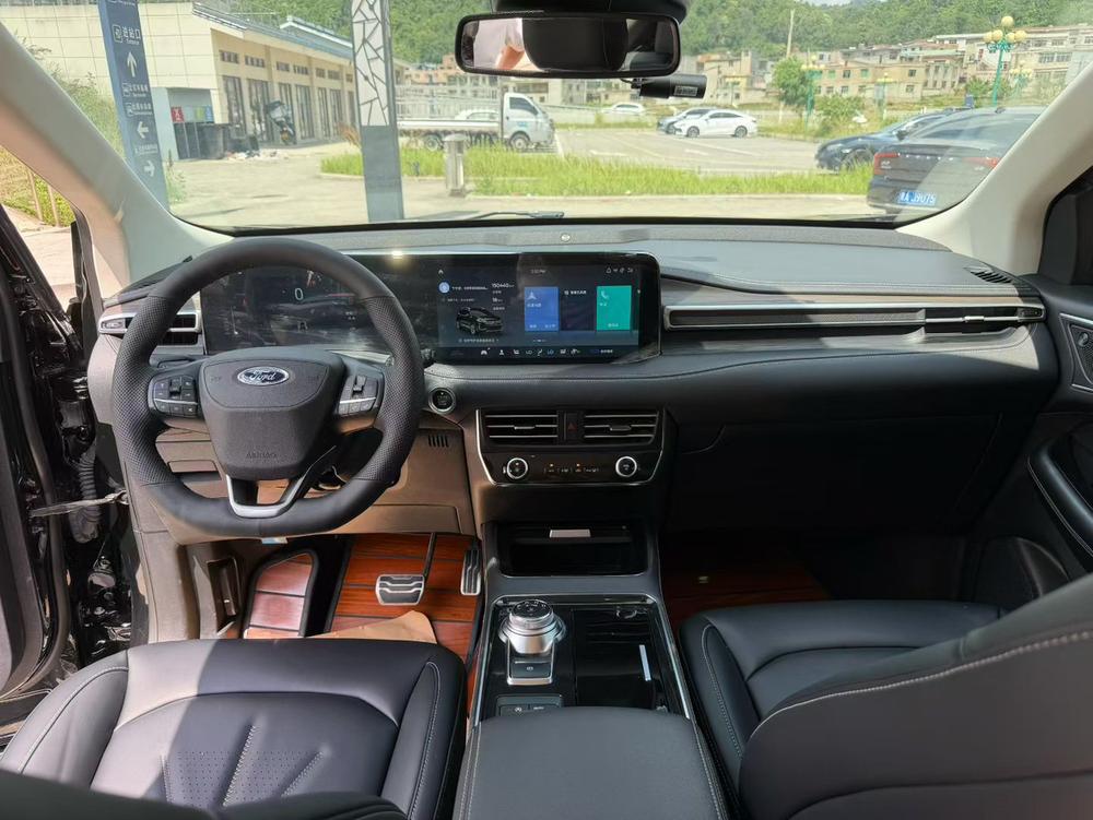 Ford Edge