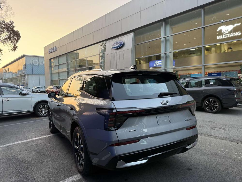 Ford Edge