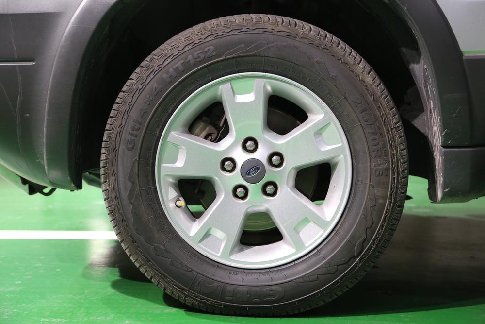 Ford Escape (Import)