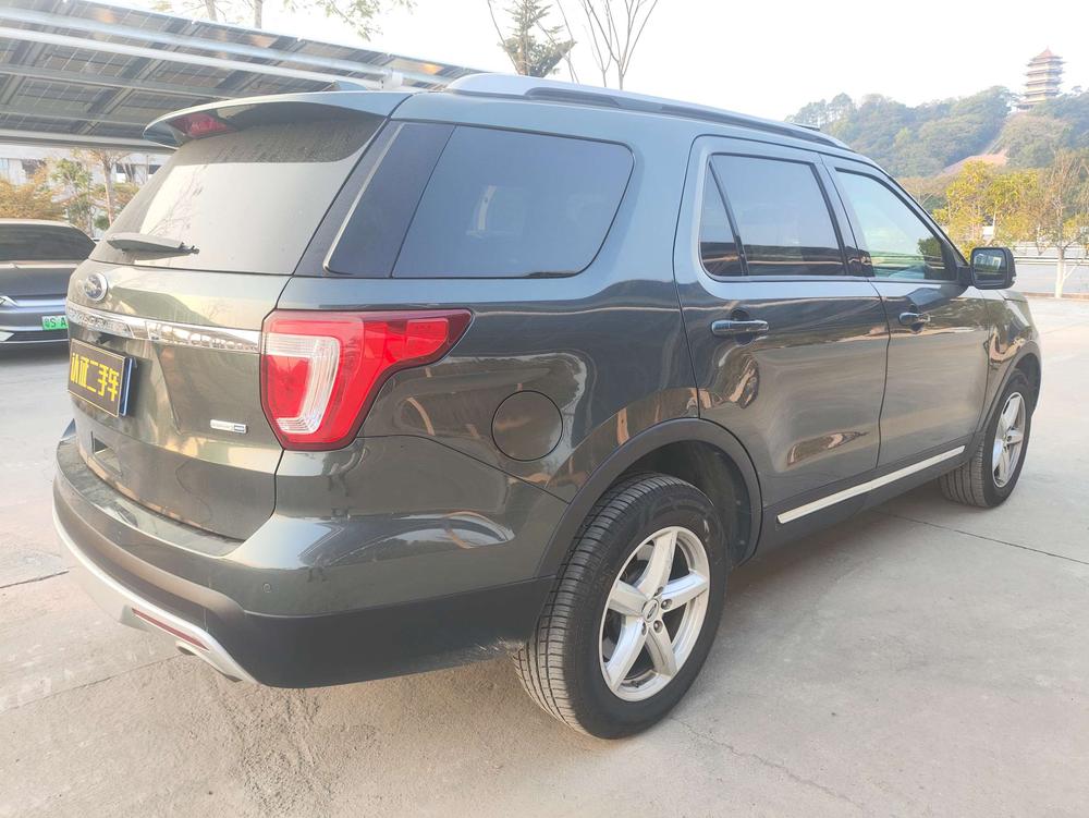 Ford Explorer (Import)