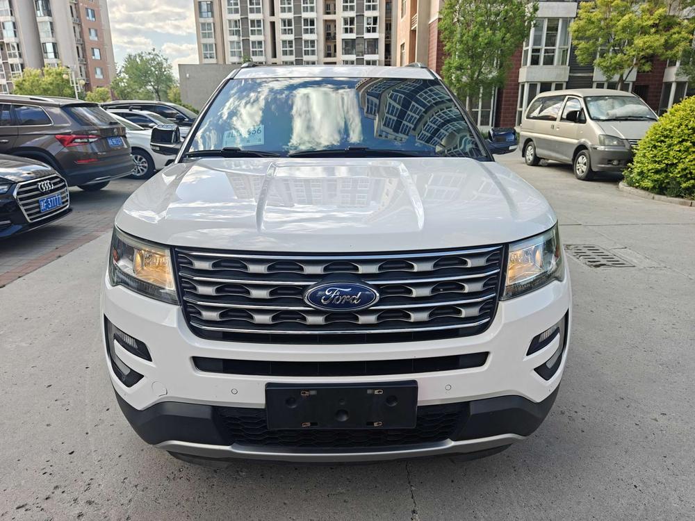 Ford Explorer (Import)