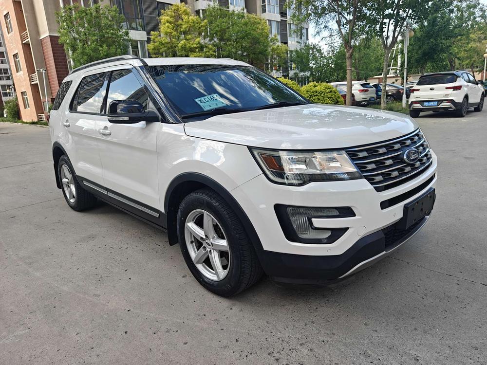 Ford Explorer (Import)
