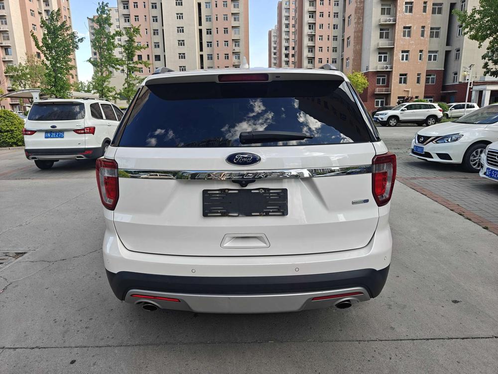 Ford Explorer (Import)