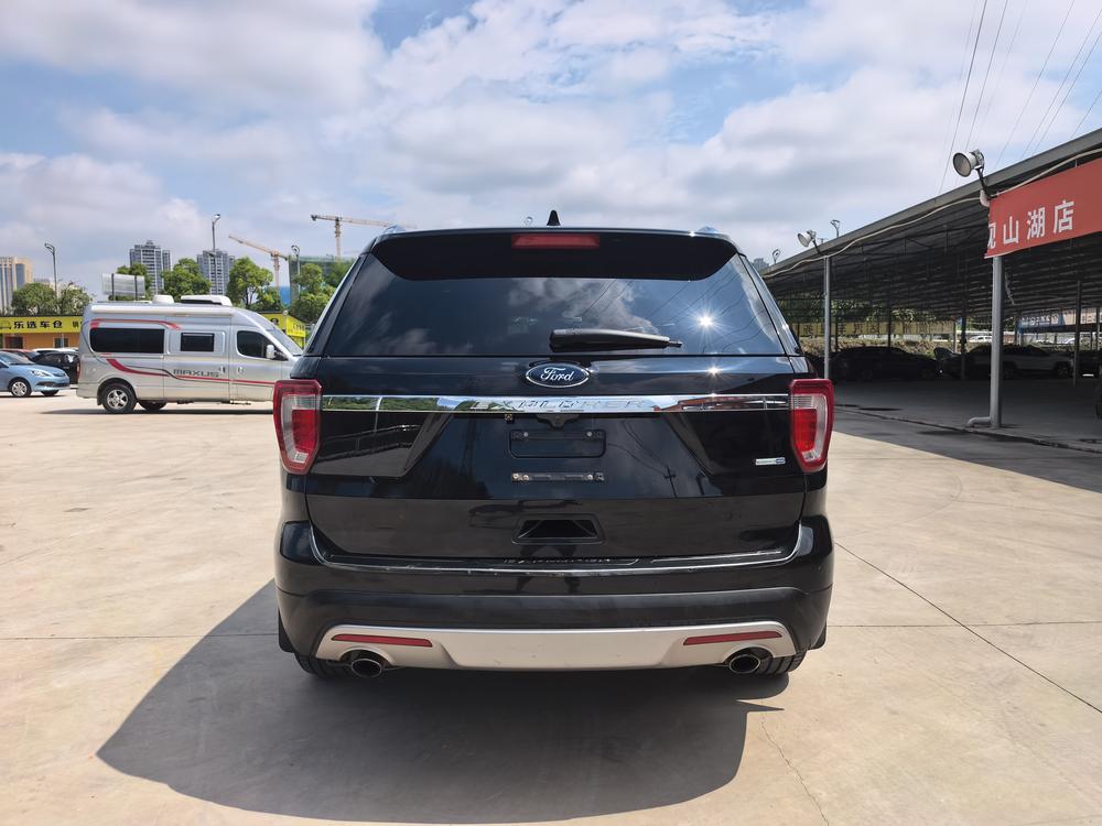 Ford Explorer (Import)
