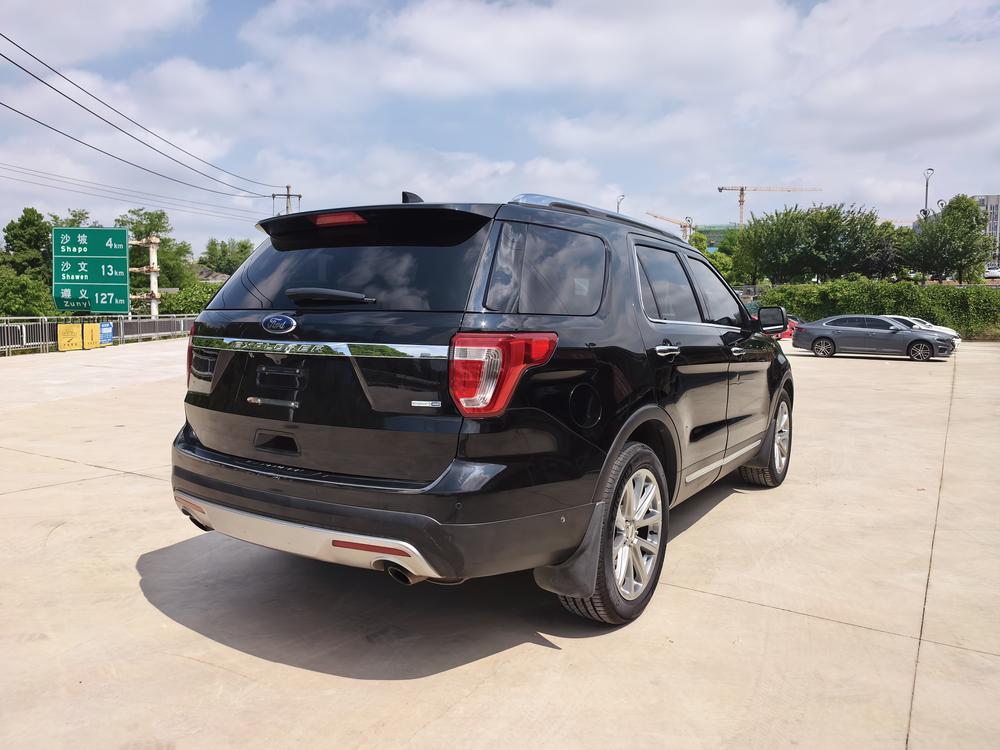 Ford Explorer (Import)