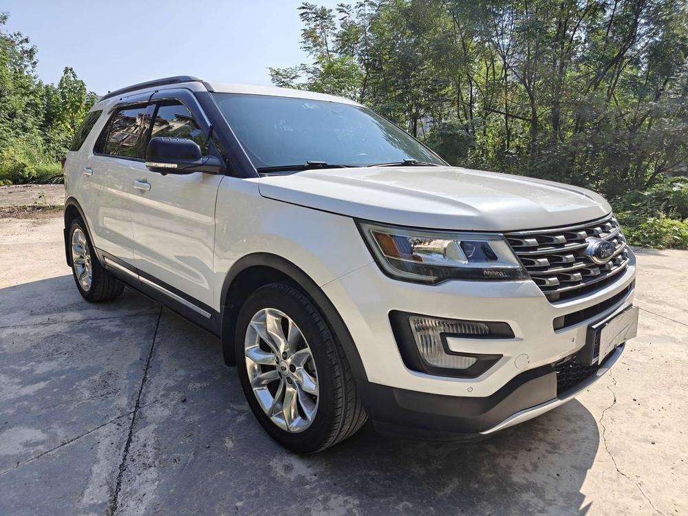 Ford Explorer (Import)