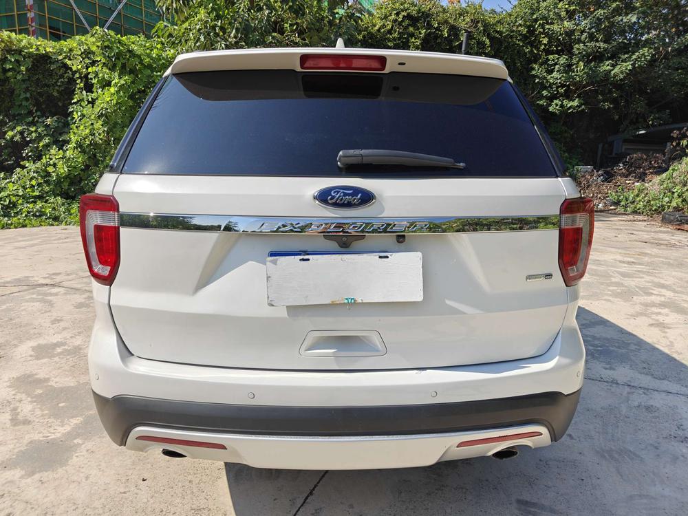 Ford Explorer (Import)
