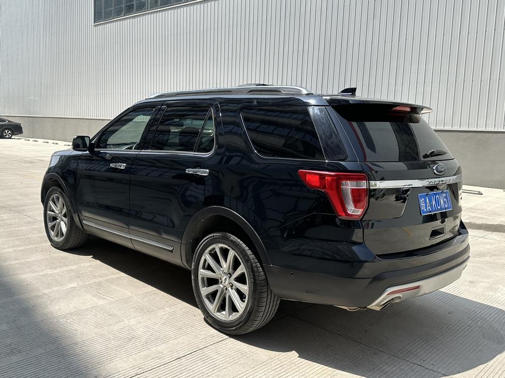 Ford Explorer (Import)