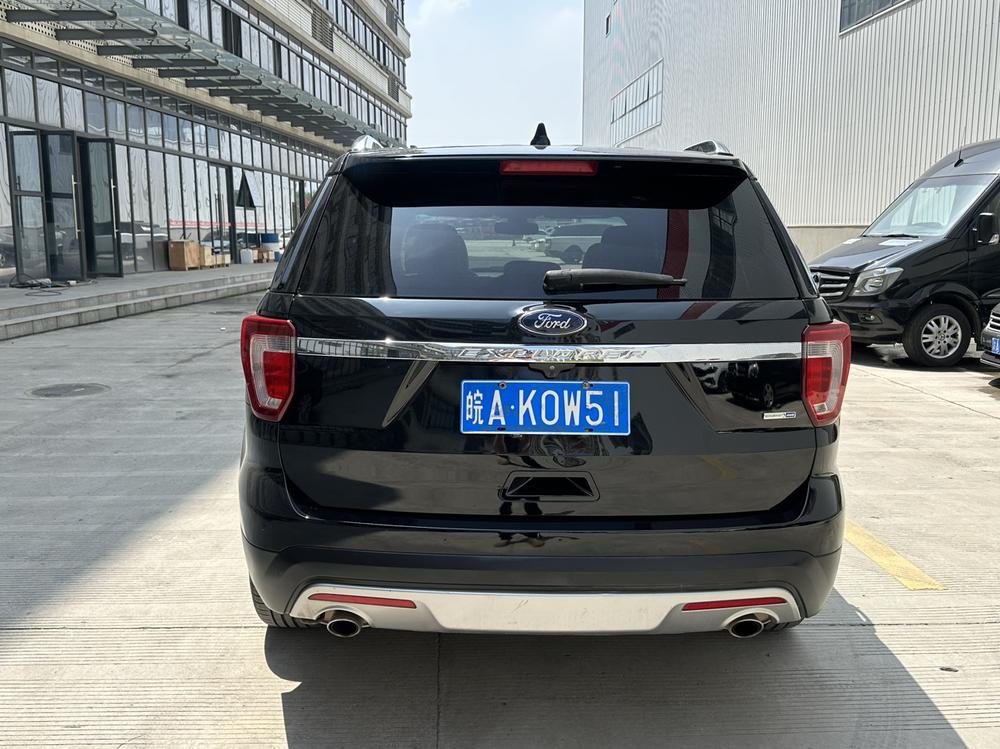 Ford Explorer (Import)