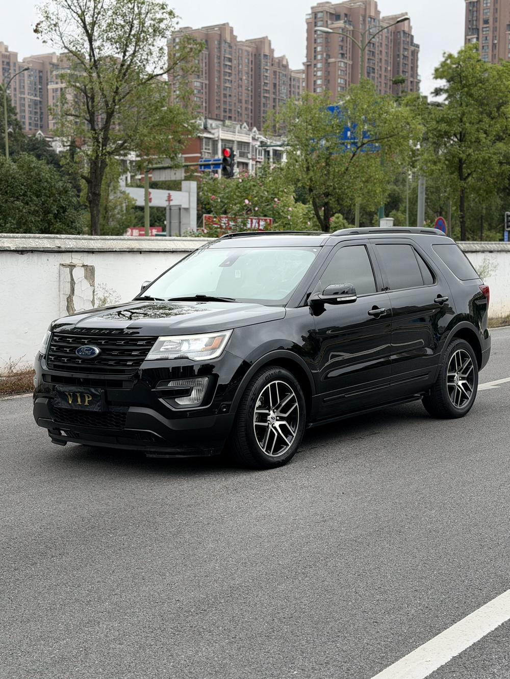 Ford Explorer (Import)