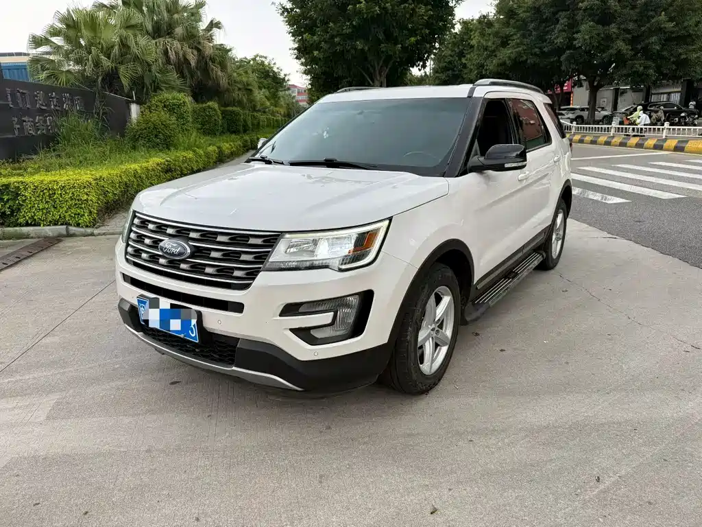 Ford Explorer (Import)