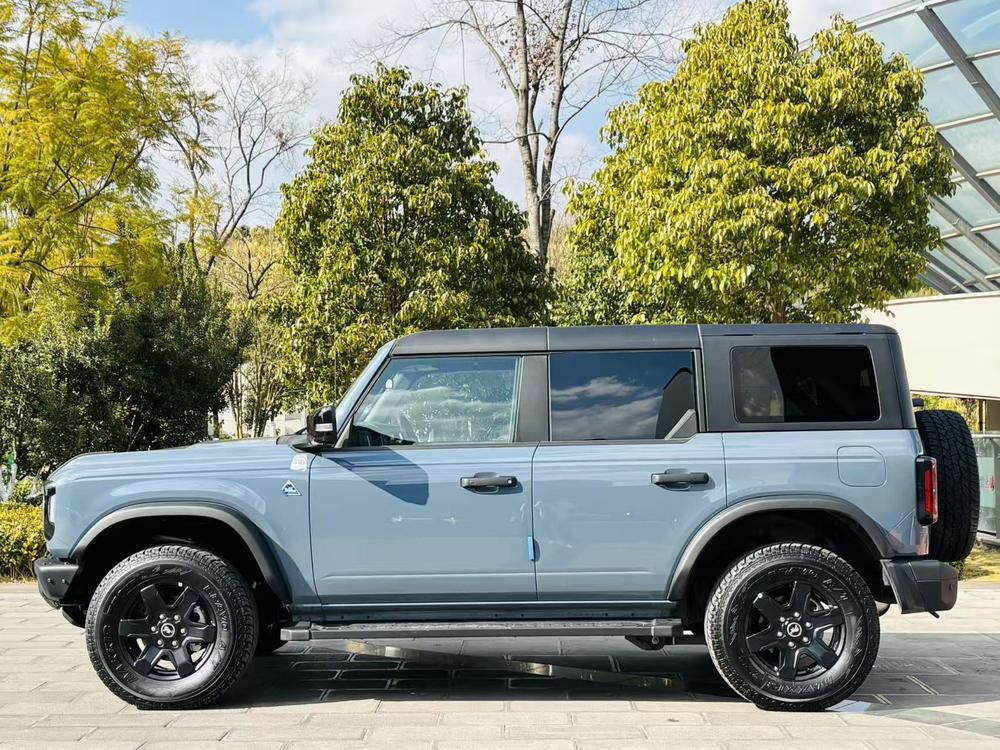 Ford Ford Bronco