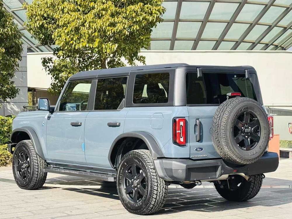 Ford Ford Bronco