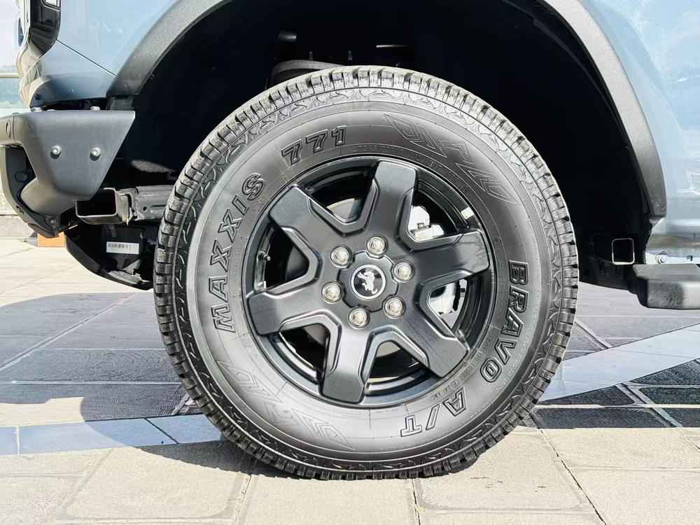 Ford Ford Bronco