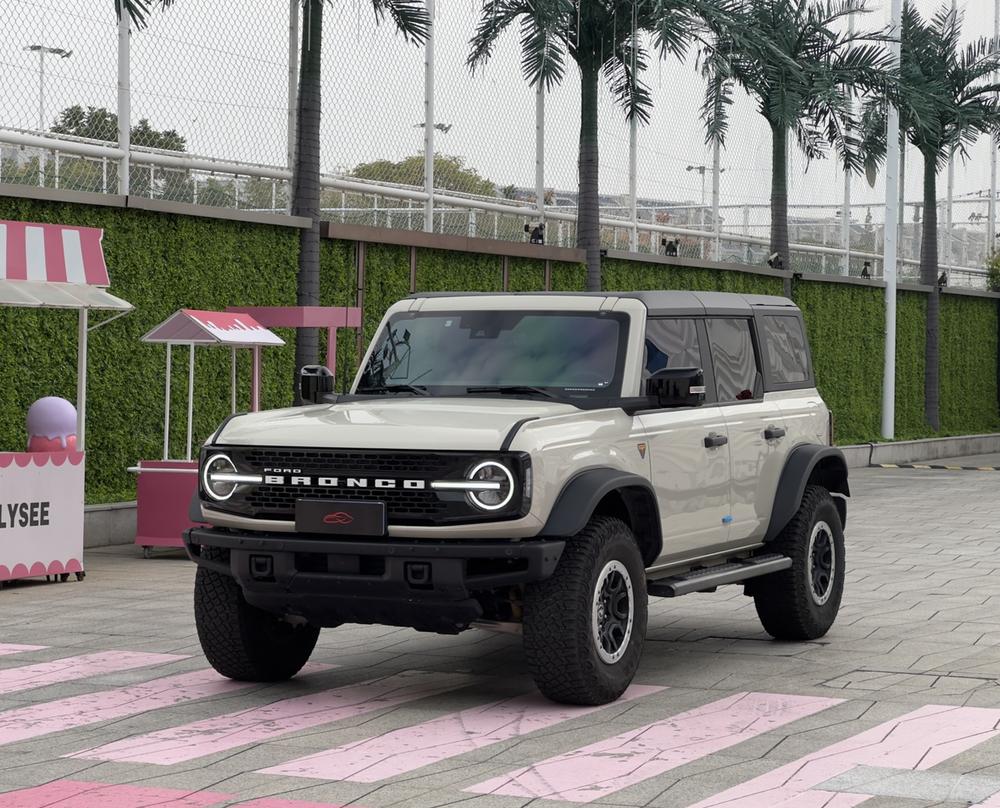 Ford Ford Bronco