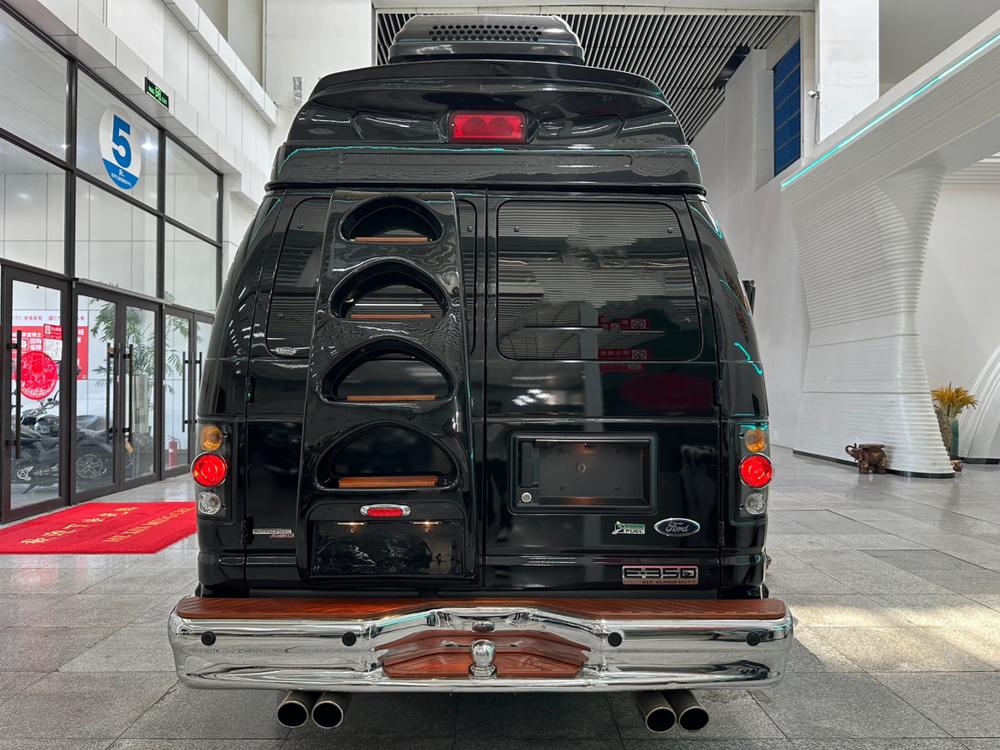 Ford Ford E350