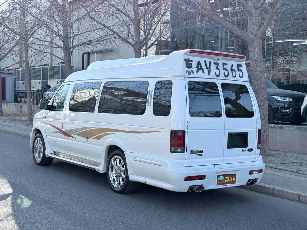 Ford Ford E350