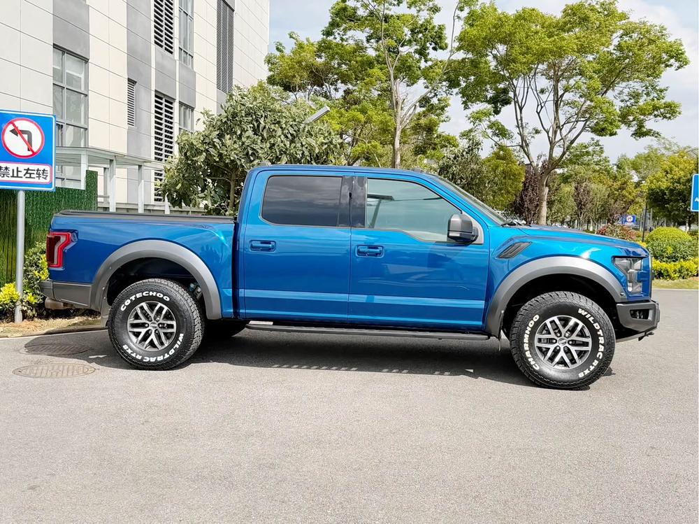 Ford Ford F-150 Raptor