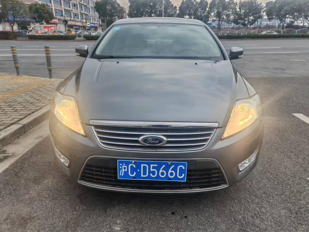 Ford Mondeo-Zhisheng