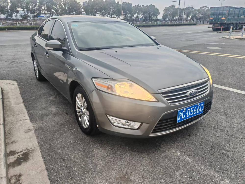 Ford Mondeo-Zhisheng
