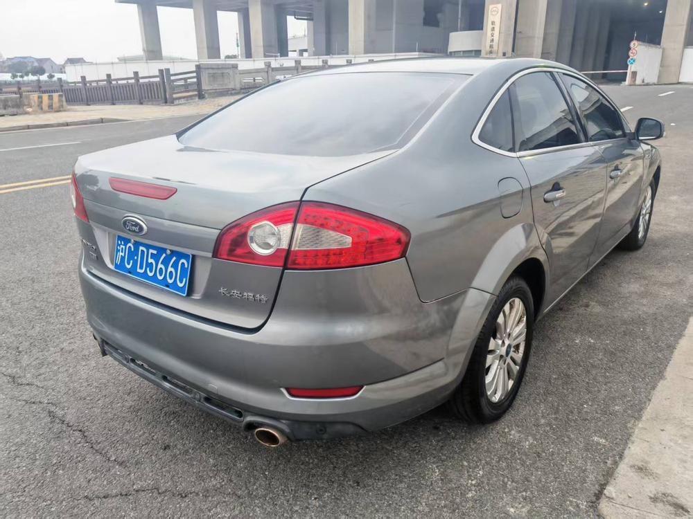 Ford Mondeo-Zhisheng