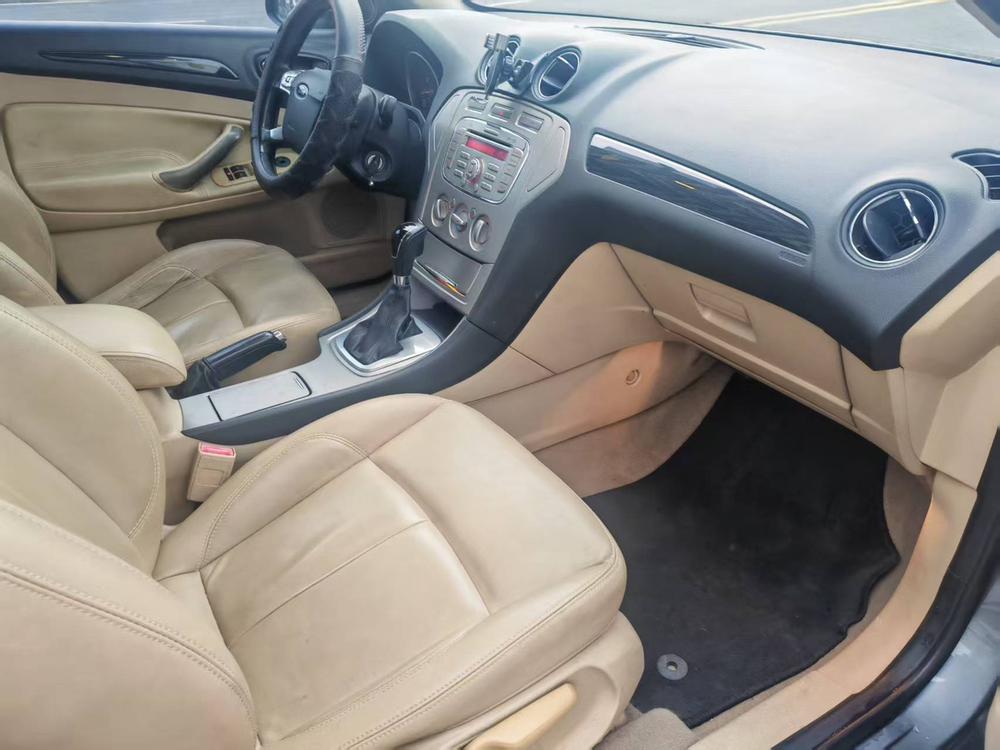 Ford Mondeo-Zhisheng