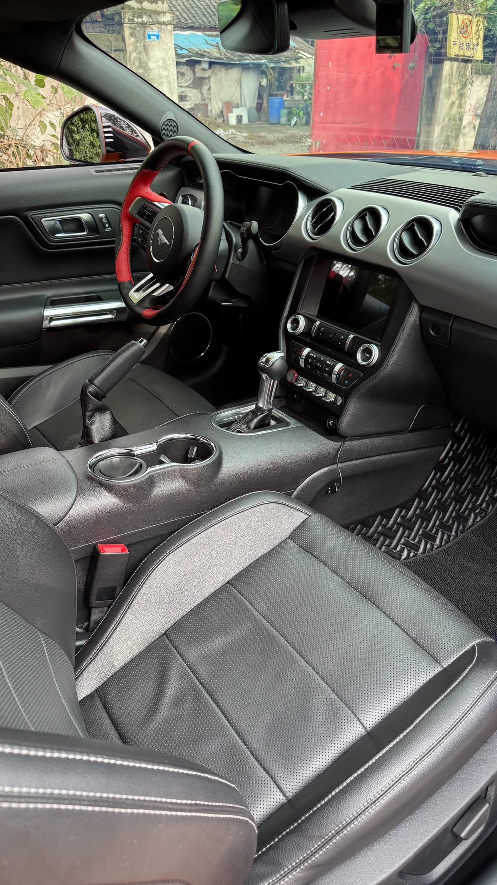 Ford Mustang