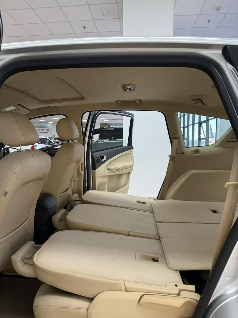 Ford S-MAX