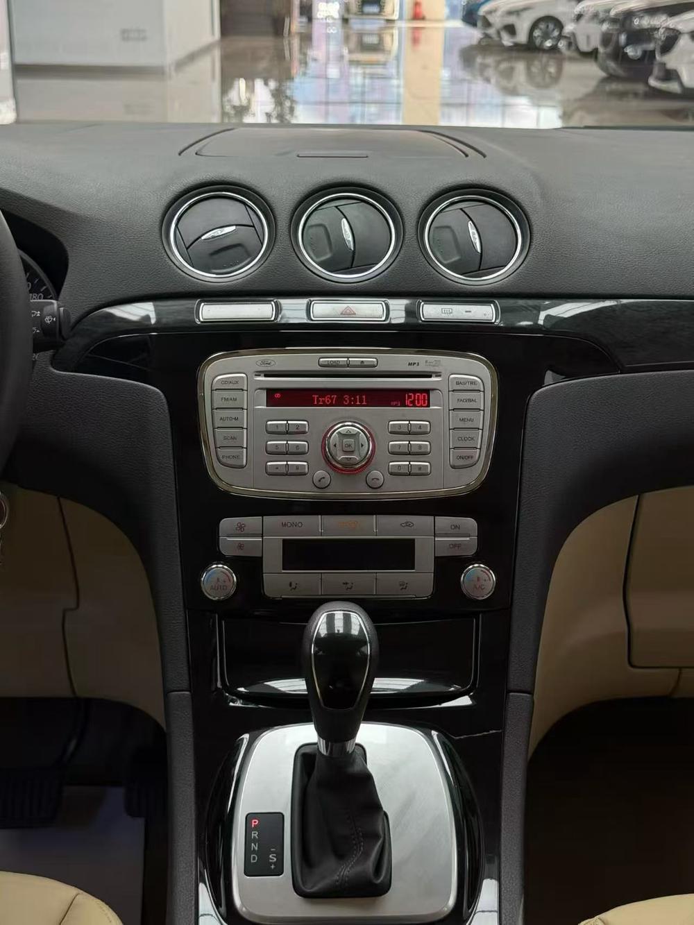 Ford S-MAX