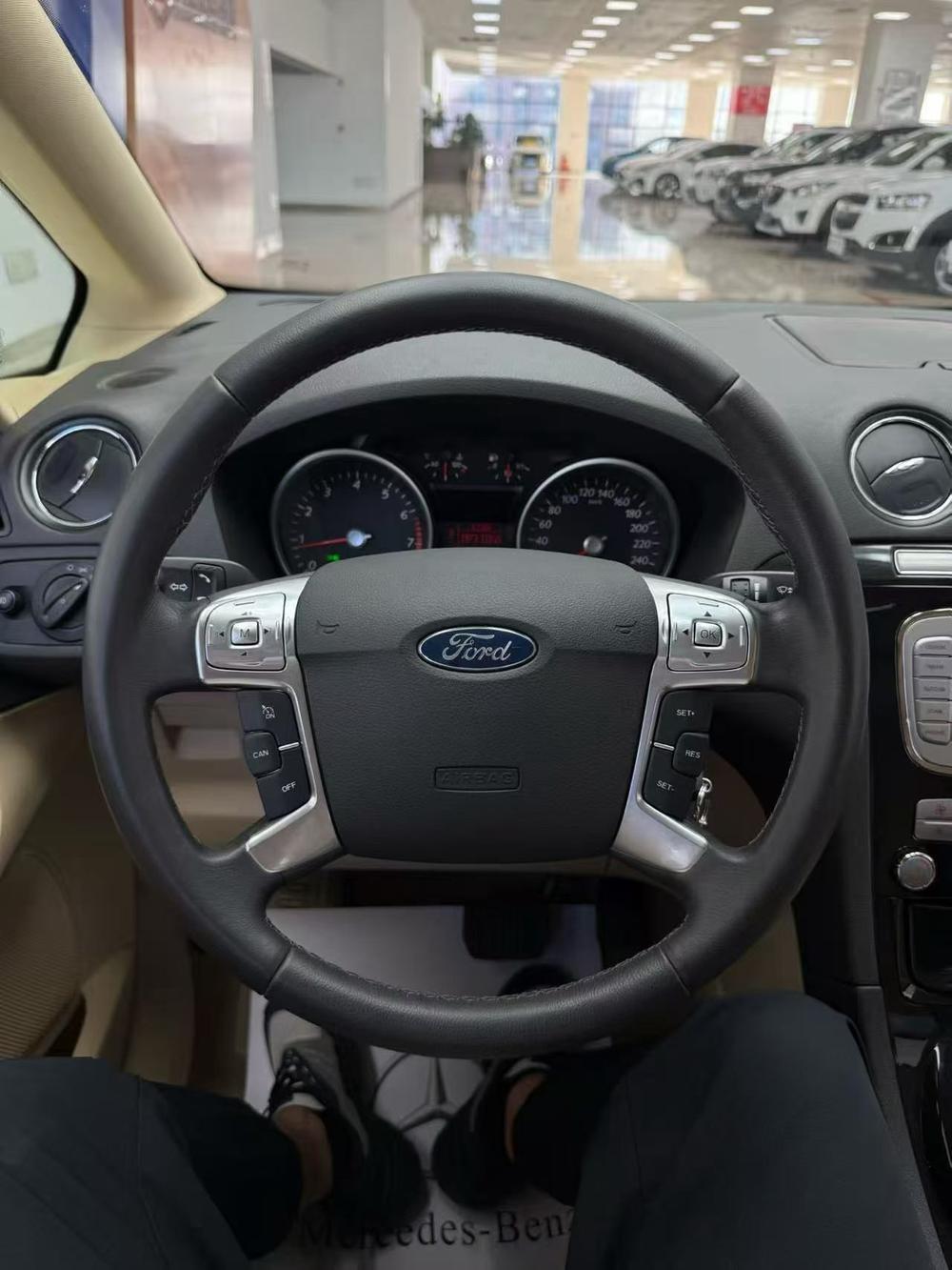 Ford S-MAX