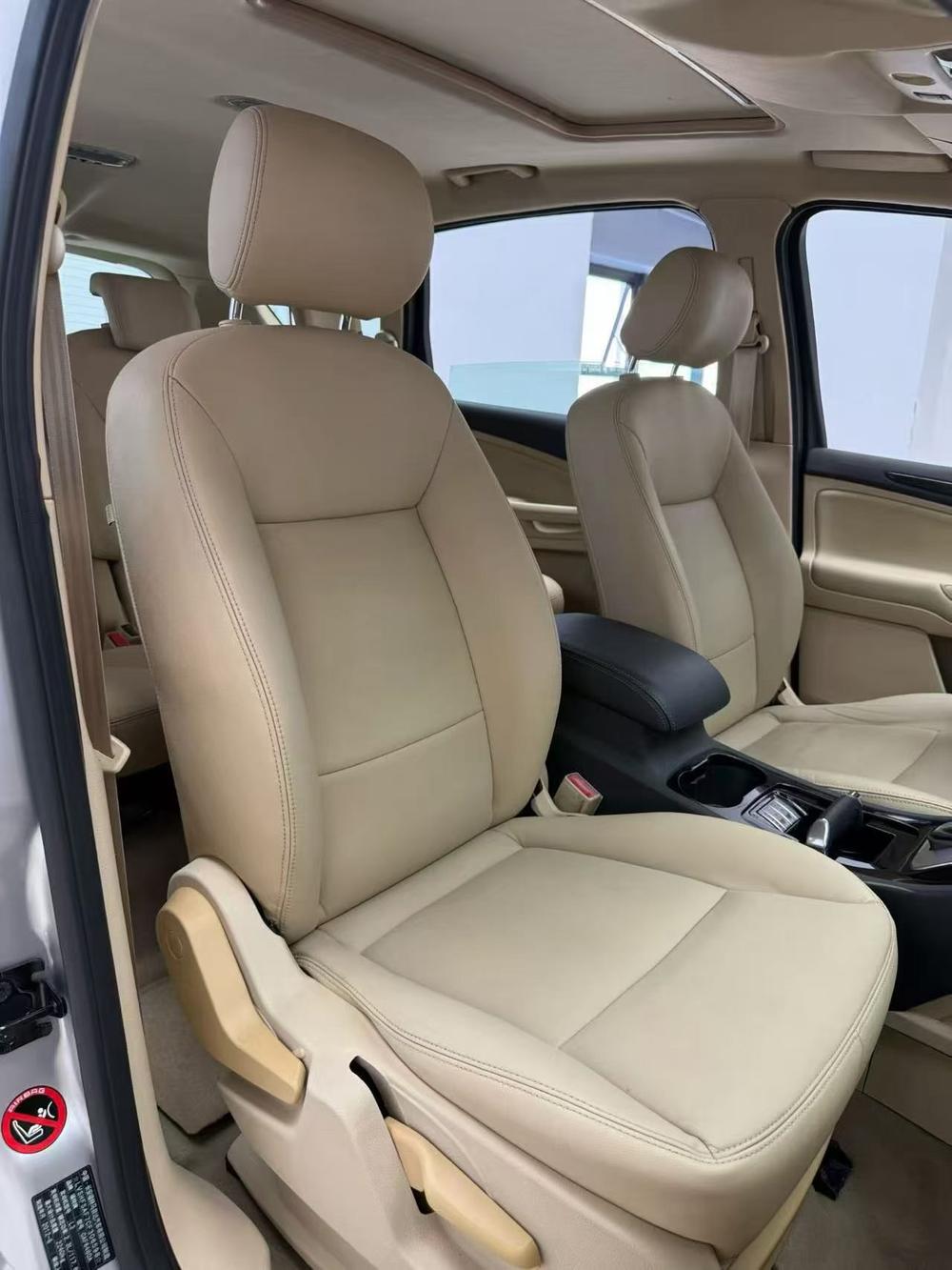 Ford S-MAX