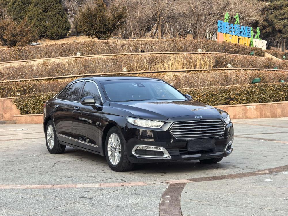Ford Taurus