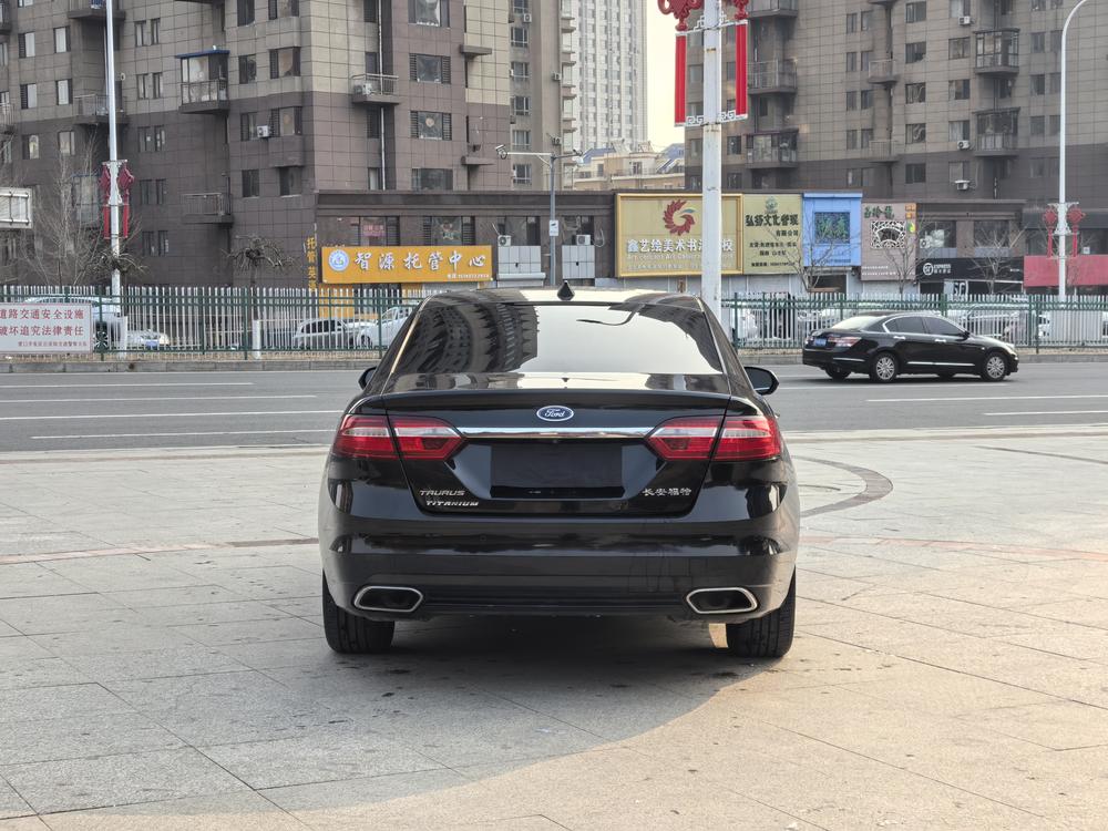 Ford Taurus
