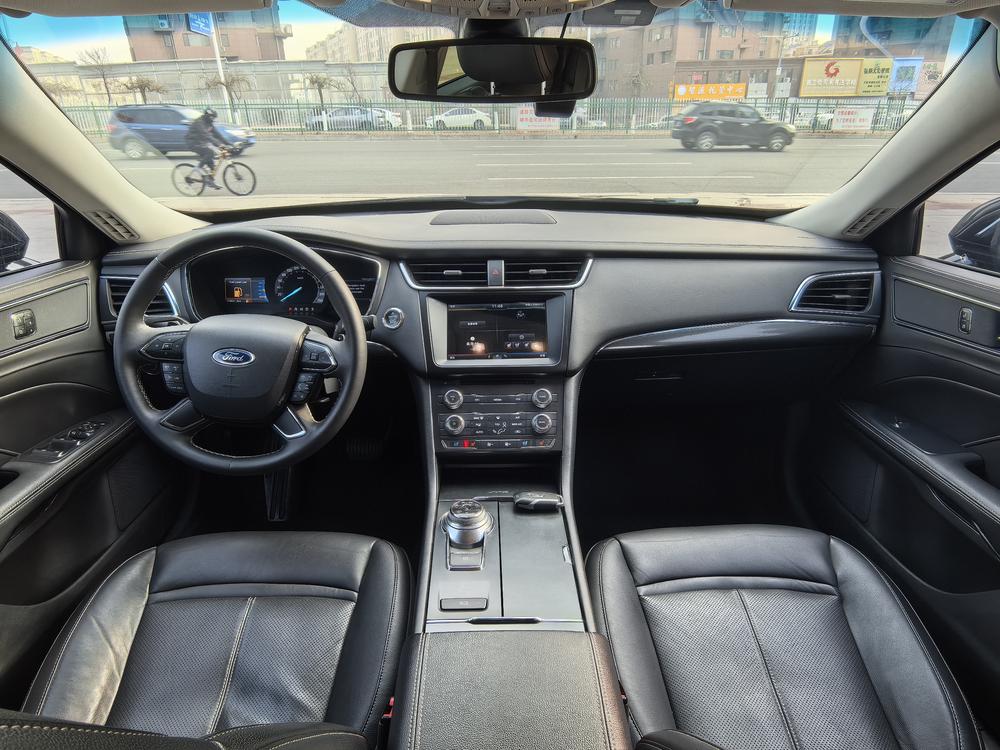 Ford Taurus