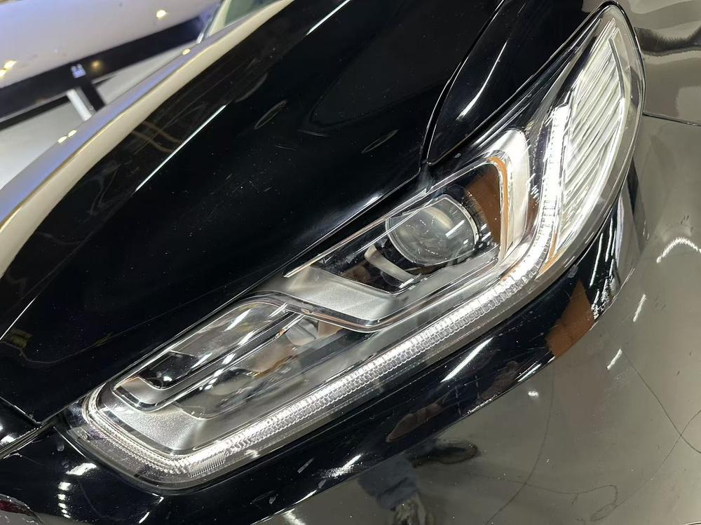 Ford Taurus