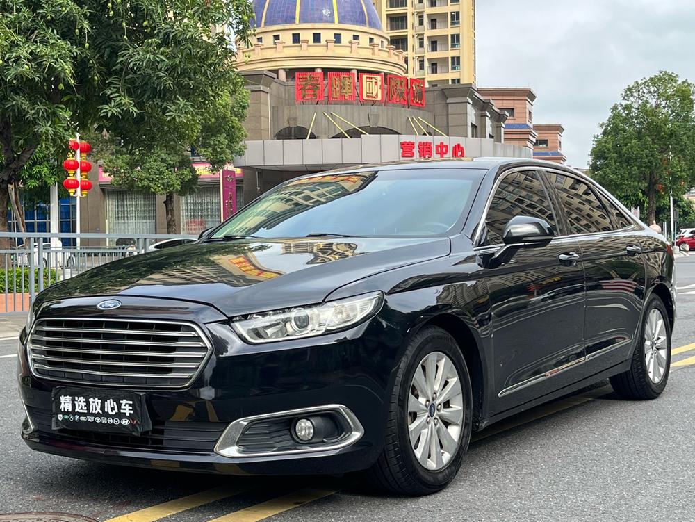 Ford Taurus