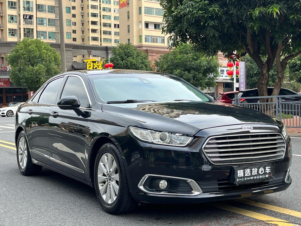 Ford Taurus