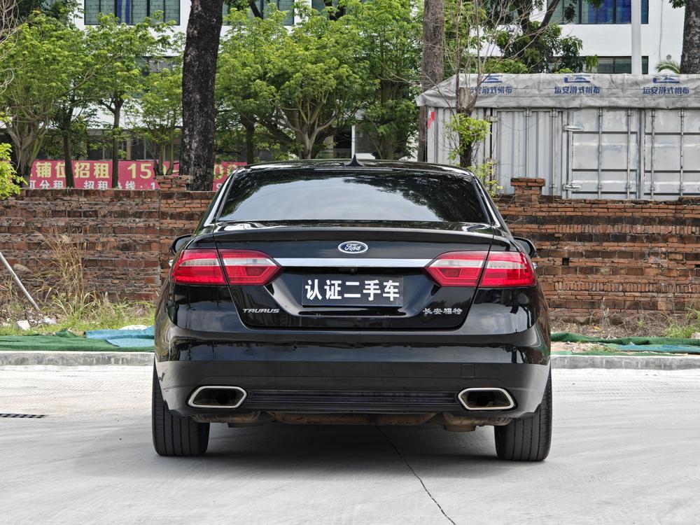 Ford Taurus